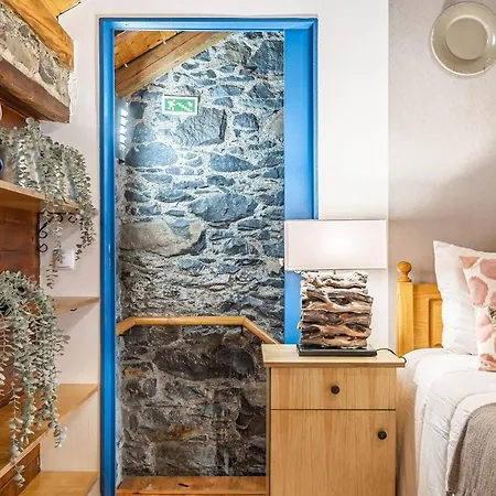 King Shelter By Madeira Sun Travel Holiday home