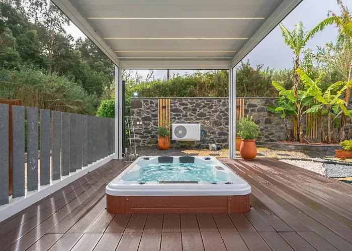 King Shelter By Homie Porto Moniz