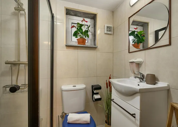 Dom wakacyjny King Shelter By Homie Porto Moniz